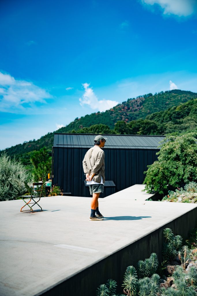 NOT A HOTEL、SANUなどのランドスケープデザインを手掛ける造園家、天野 慶(Kei Amano)にとっての“こだわり”を深掘り | YardWorks/ヤードワークス